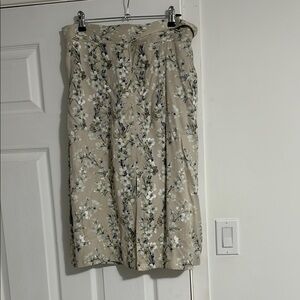 Club Monaco floral skirt.